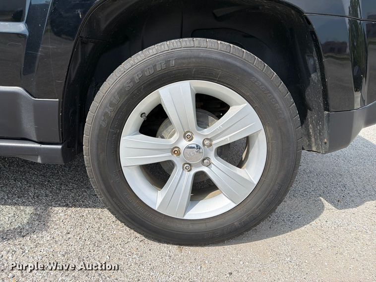 image for item EX4143 2016 Jeep Patriot Latitude SUV