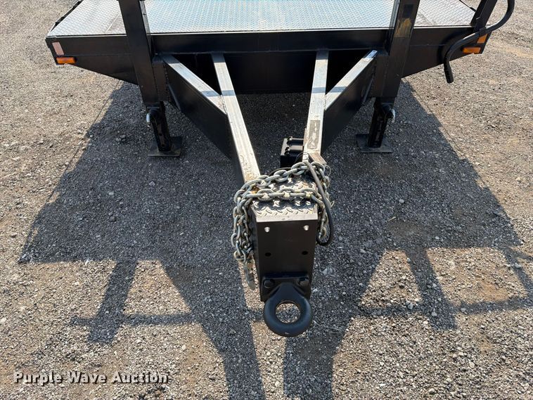 image for item FB5005 2010 Superior 2SD10M-PH flatbed trailer