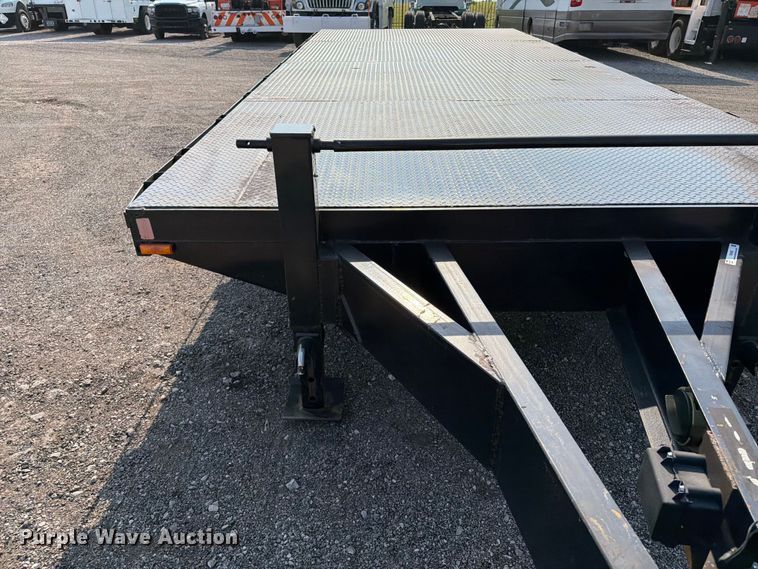image for item FB5005 2010 Superior 2SD10M-PH flatbed trailer