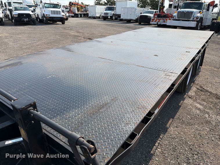 image for item FB5005 2010 Superior 2SD10M-PH flatbed trailer