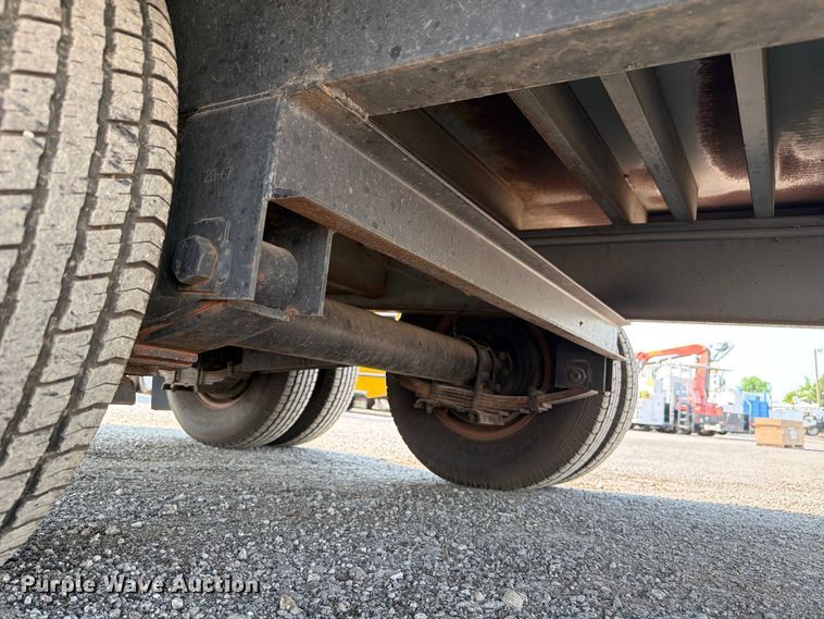 image for item FB5005 2010 Superior 2SD10M-PH flatbed trailer