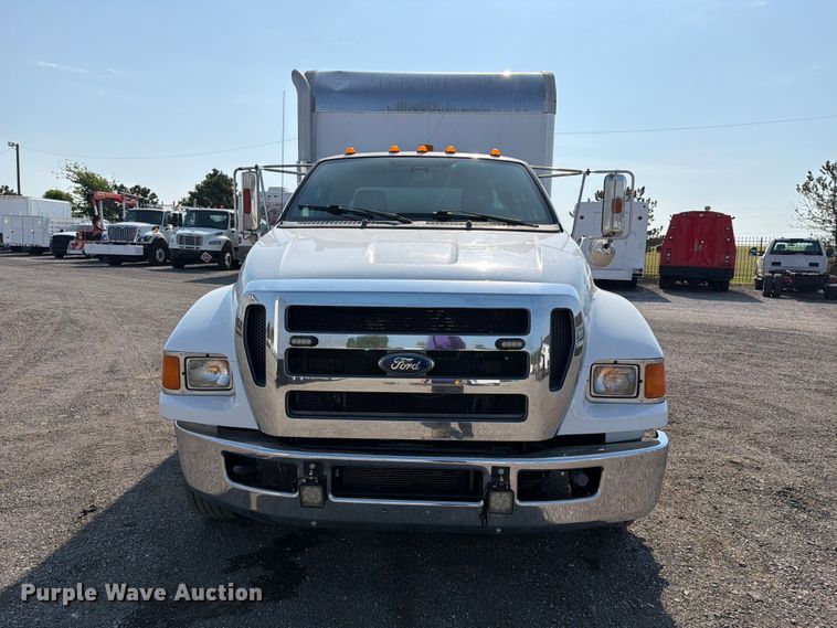 image for item FB5036 2011 Ford F-650 Super Duty utility / service truck