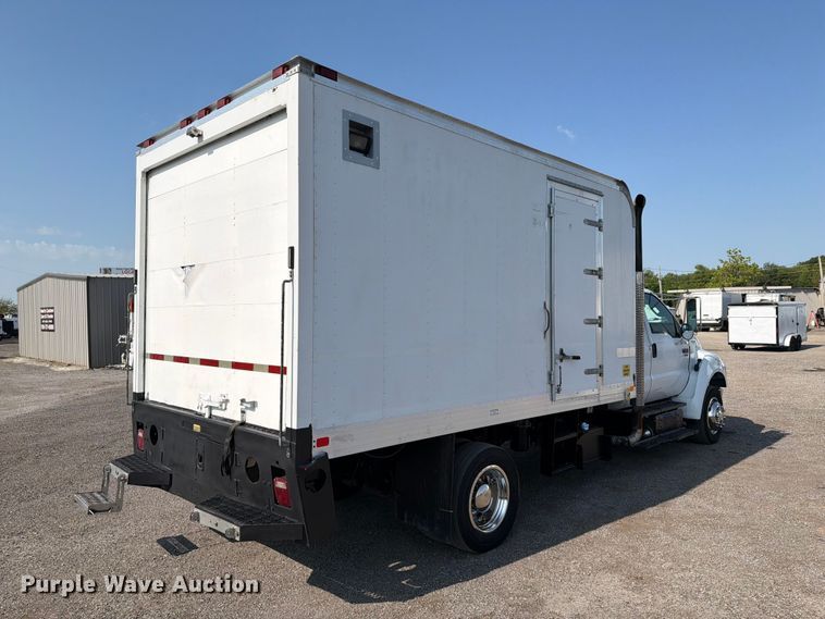 image for item FB5036 2011 Ford F-650 Super Duty utility / service truck