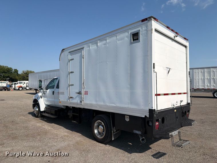 image for item FB5036 2011 Ford F-650 Super Duty utility / service truck