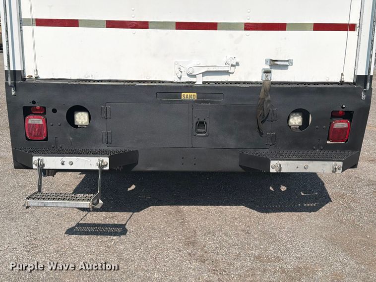 image for item FB5036 2011 Ford F-650 Super Duty utility / service truck