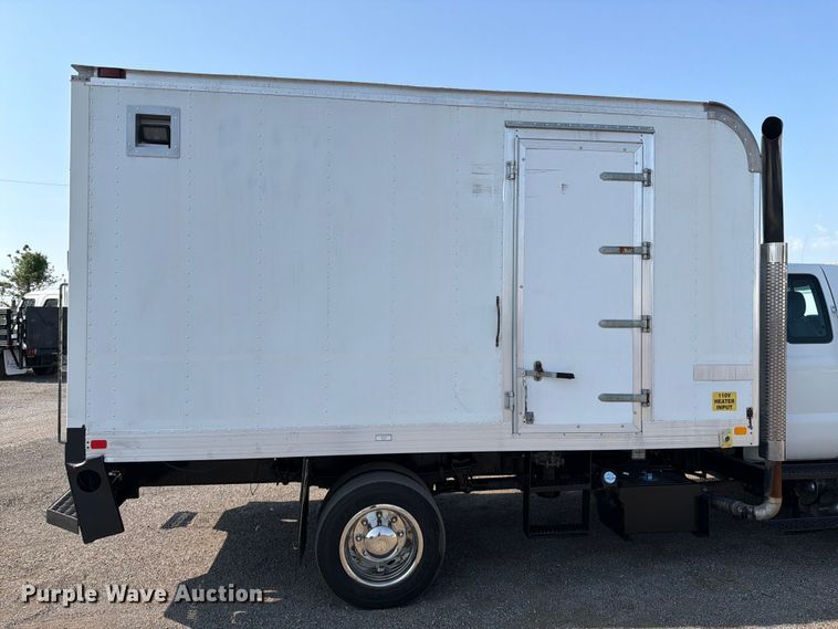 image for item FB5036 2011 Ford F-650 Super Duty utility / service truck