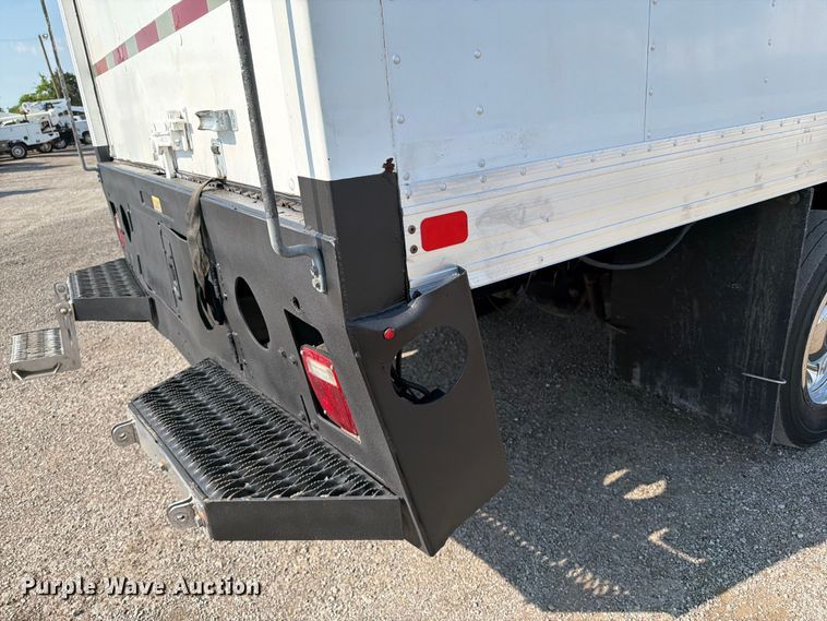 image for item FB5036 2011 Ford F-650 Super Duty utility / service truck