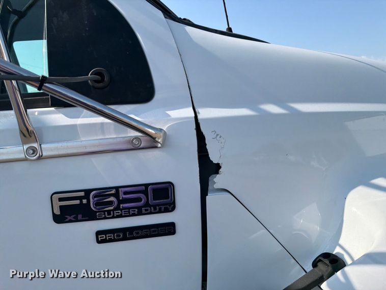 image for item FB5036 2011 Ford F-650 Super Duty utility / service truck