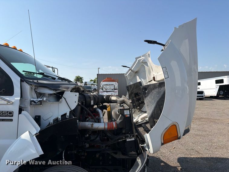 image for item FB5036 2011 Ford F-650 Super Duty utility / service truck