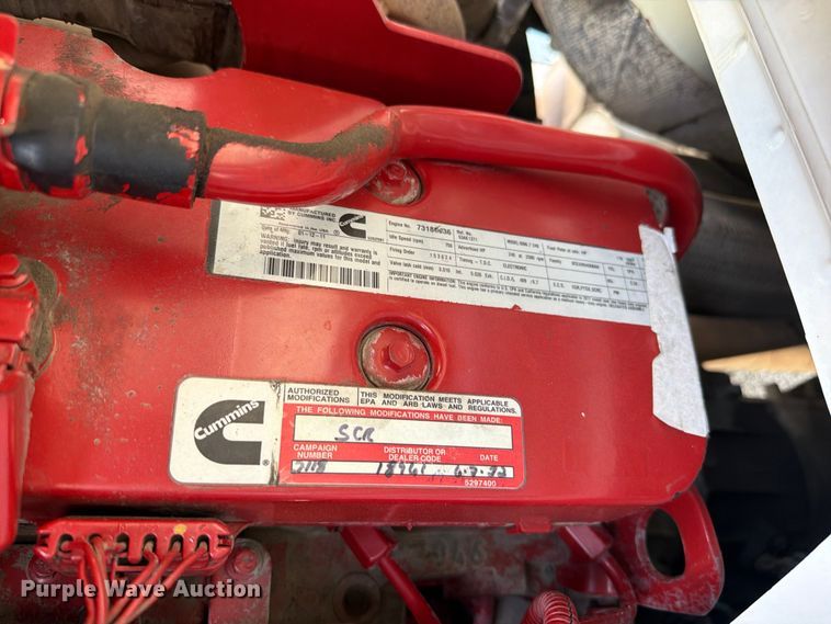 image for item FB5036 2011 Ford F-650 Super Duty utility / service truck