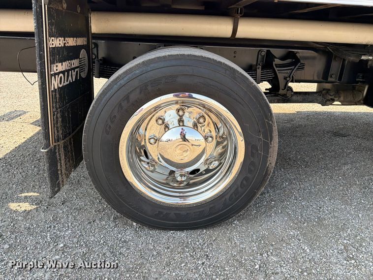 image for item FB5036 2011 Ford F-650 Super Duty utility / service truck