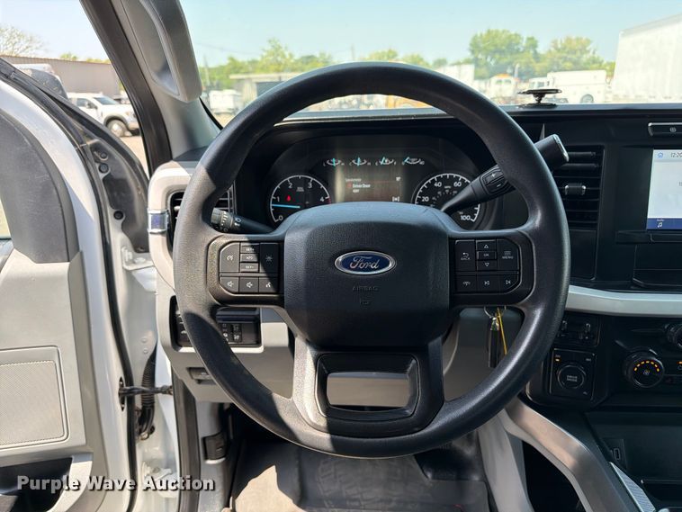 image for item FB5040 2023 Ford F550 super duty Crew Cab truck cab and chassis