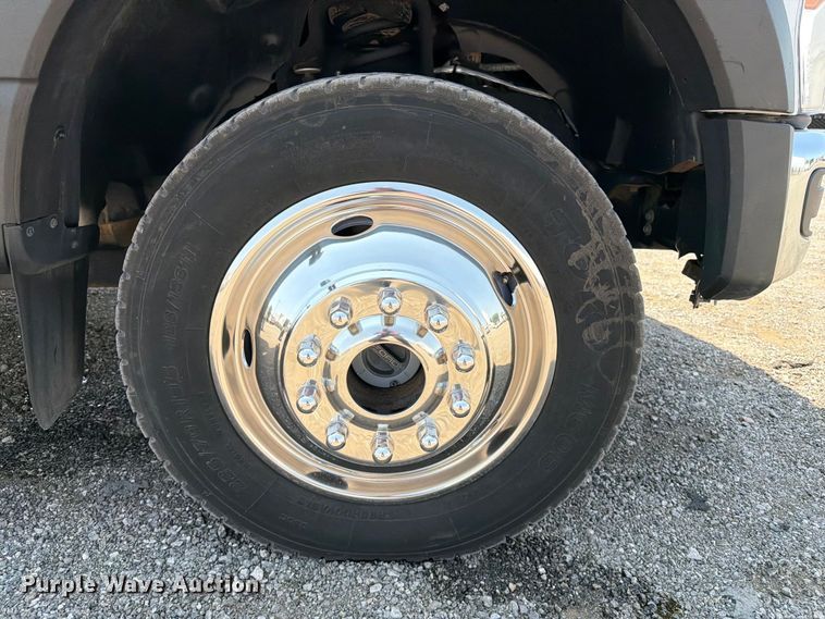 image for item FB5040 2023 Ford F550 super duty Crew Cab truck cab and chassis