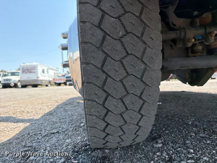 image for item FB5040 2023 Ford F550 super duty Crew Cab truck cab and chassis