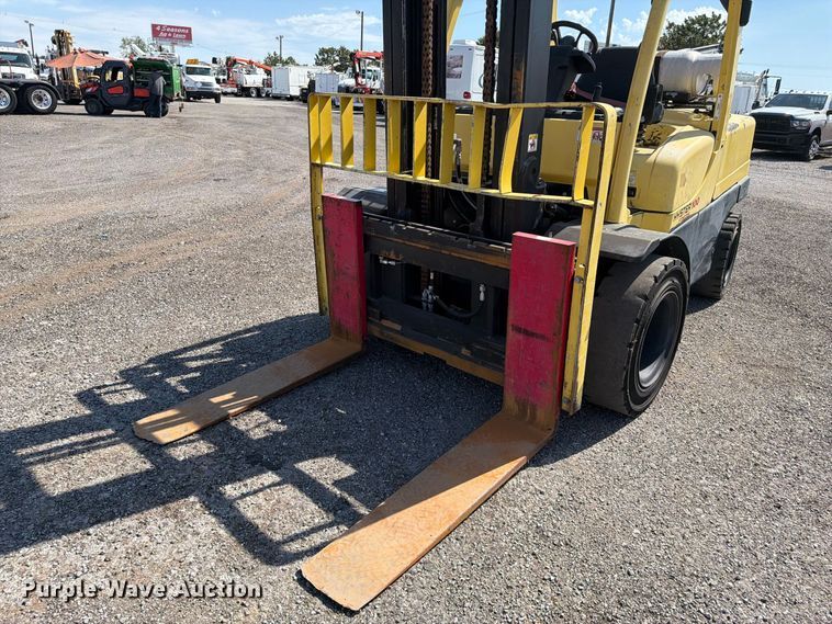 image for item FB5066 1993 Hyster 100 Fortis forklift