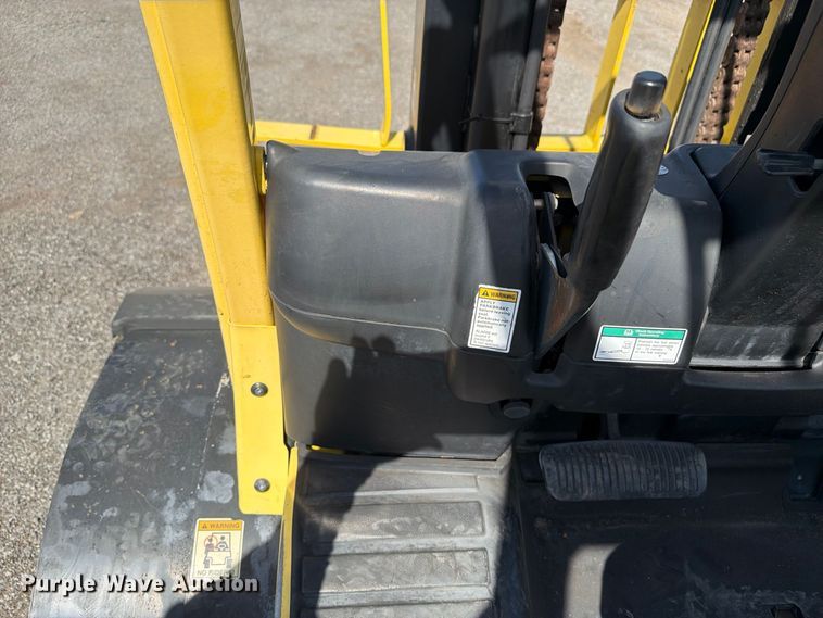 image for item FB5066 1993 Hyster 100 Fortis forklift