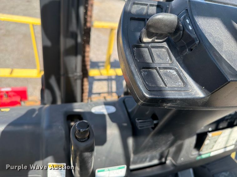 image for item FB5066 1993 Hyster 100 Fortis forklift