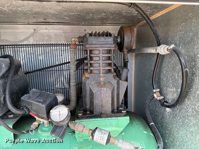 image for item FB5067 2008 Sterling Bullet 5500 utility / service truck