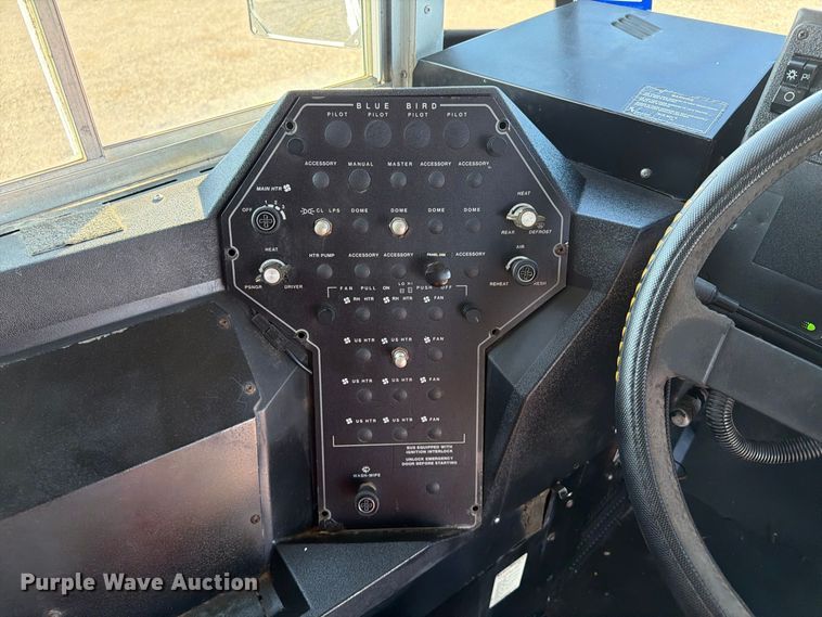 image for item FB5071 2000 Chevrolet B7 school bus