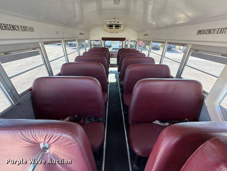 image for item FB5071 2000 Chevrolet B7 school bus