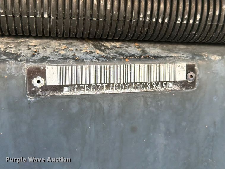 image for item FB5071 2000 Chevrolet B7 school bus
