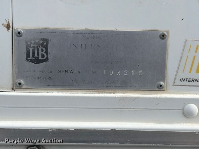 image for item FB5083 2019 Ford F750 Super Duty box truck