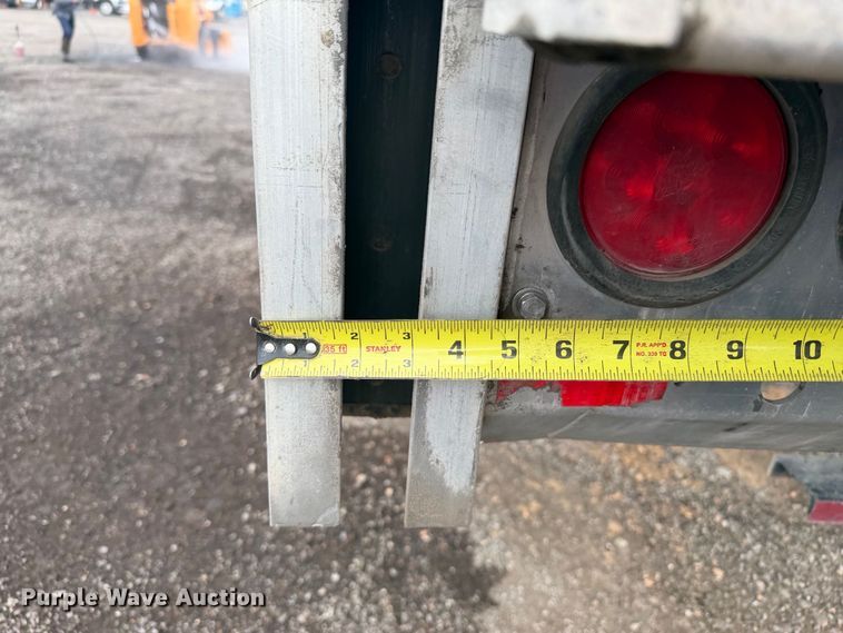 image for item FB5083 2019 Ford F750 Super Duty box truck