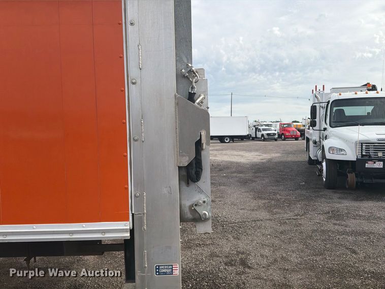 image for item FB5083 2019 Ford F750 Super Duty box truck