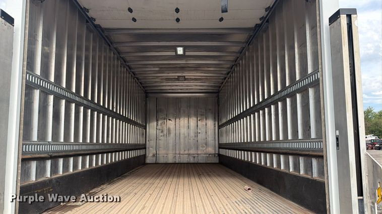 image for item FB5083 2019 Ford F750 Super Duty box truck