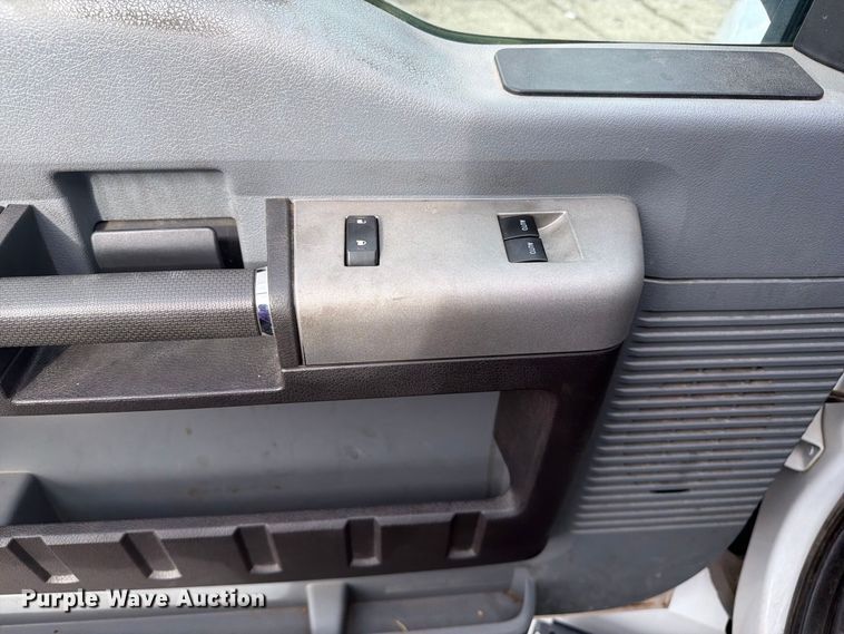 image for item FB5083 2019 Ford F750 Super Duty box truck