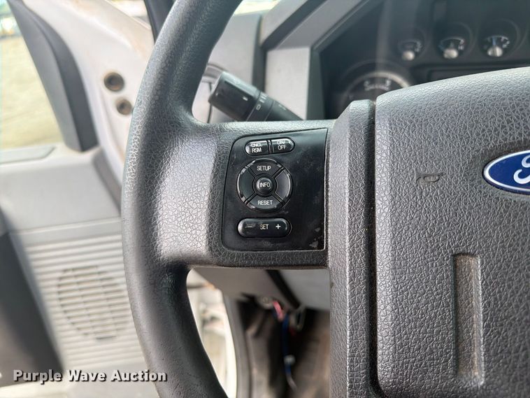 image for item FB5083 2019 Ford F750 Super Duty box truck