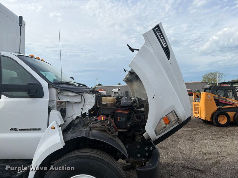 image for item FB5083 2019 Ford F750 Super Duty box truck