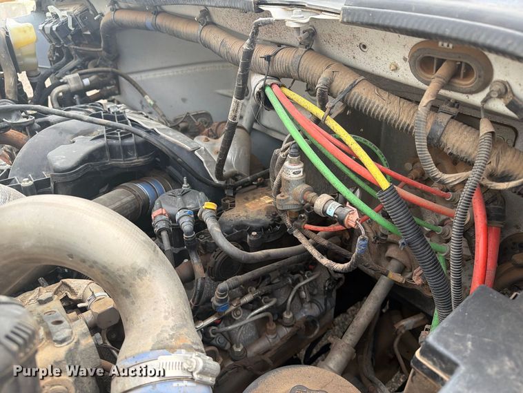 image for item FB5083 2019 Ford F750 Super Duty box truck