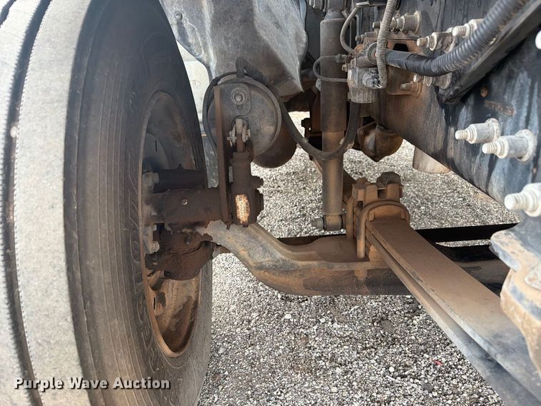 image for item FB5083 2019 Ford F750 Super Duty box truck