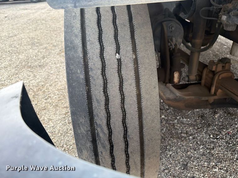 image for item FB5083 2019 Ford F750 Super Duty box truck