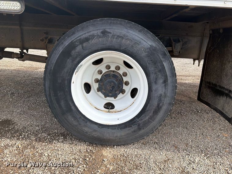 image for item FB5083 2019 Ford F750 Super Duty box truck
