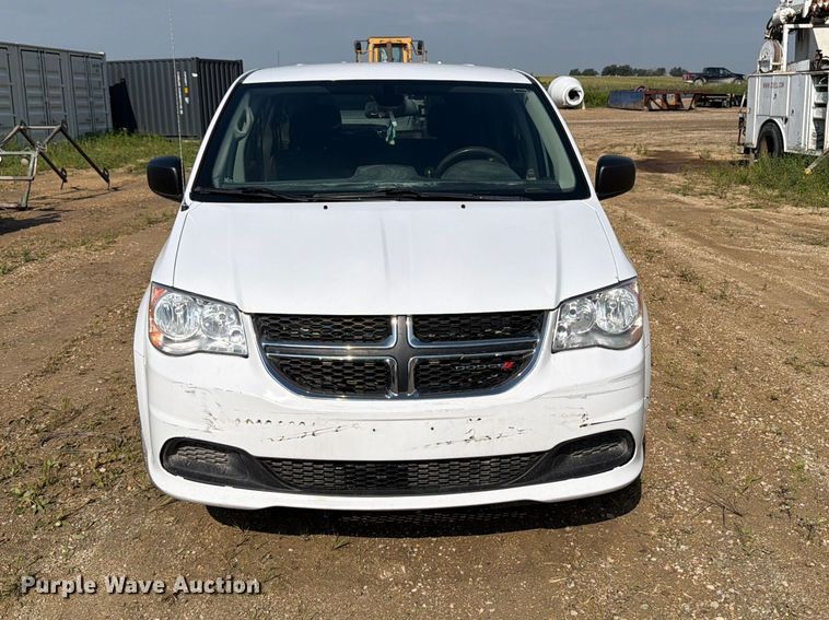image for item FB5893 2019 Dodge Grand Caravan van