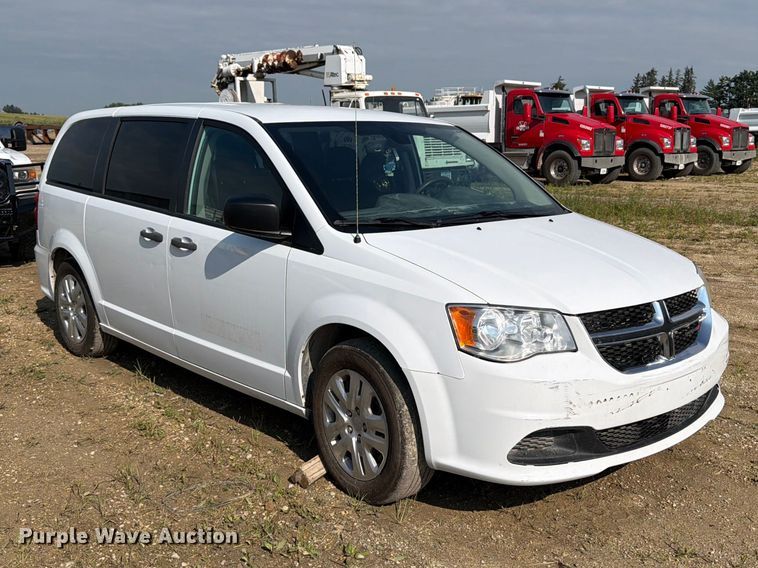 image for item FB5893 2019 Dodge Grand Caravan van