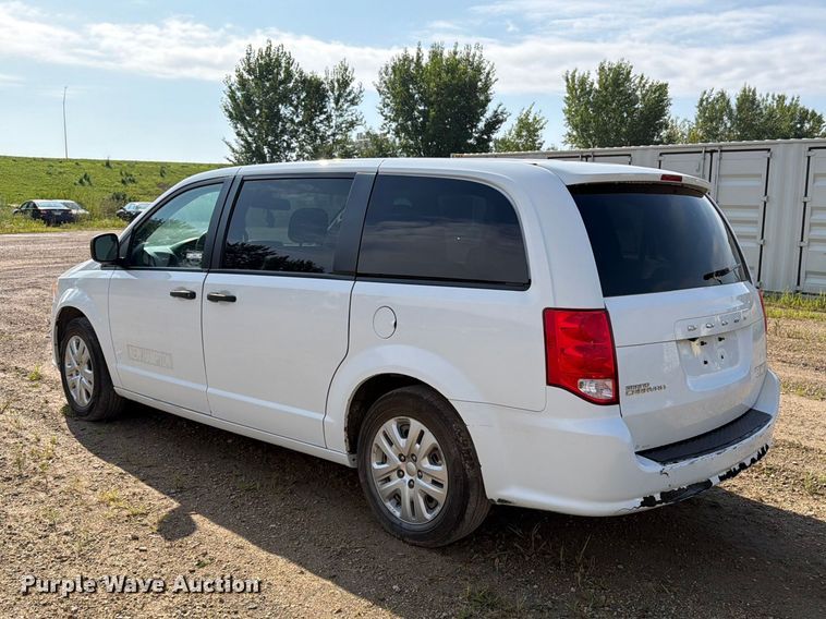 image for item FB5893 2019 Dodge Grand Caravan van