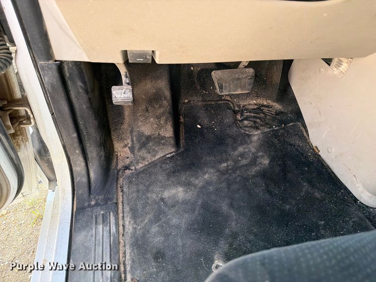 image for item FB5893 2019 Dodge Grand Caravan van