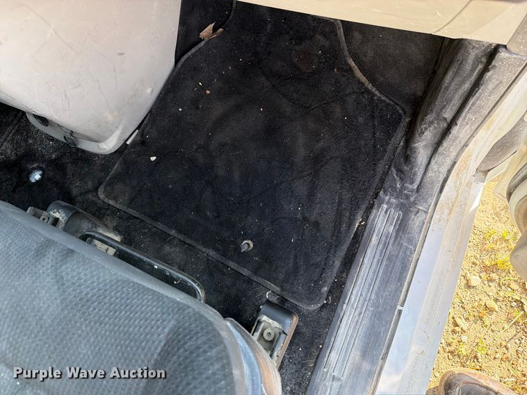 image for item FB5893 2019 Dodge Grand Caravan van