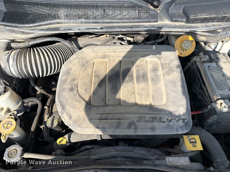 image for item FB5893 2019 Dodge Grand Caravan van