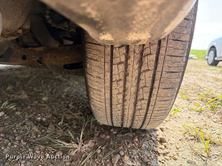image for item FB5893 2019 Dodge Grand Caravan van