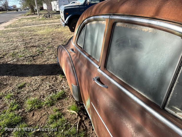 image for item FB7089 Chevrolet sedan