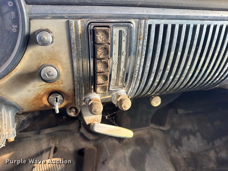 image for item FB7089 Chevrolet sedan