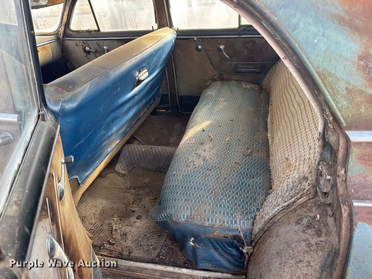 image for item FB7089 Chevrolet sedan