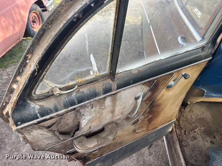 image for item FB7089 Chevrolet sedan