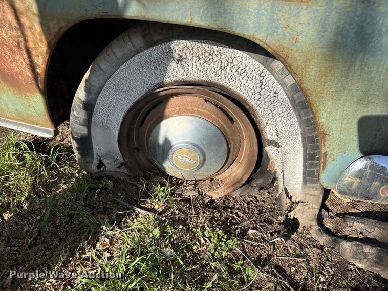 image for item FB7089 Chevrolet sedan