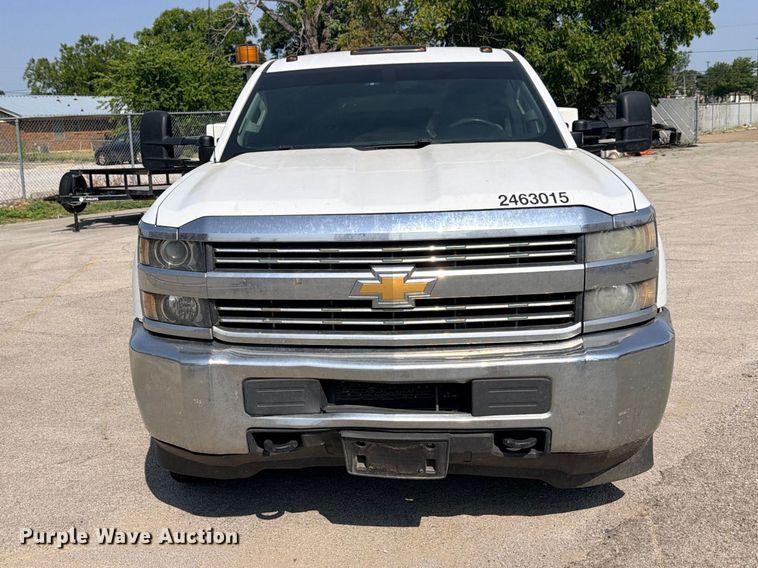 image for item FB8285 2016 Chevrolet Silverado 3500HD utility bed pickup truck