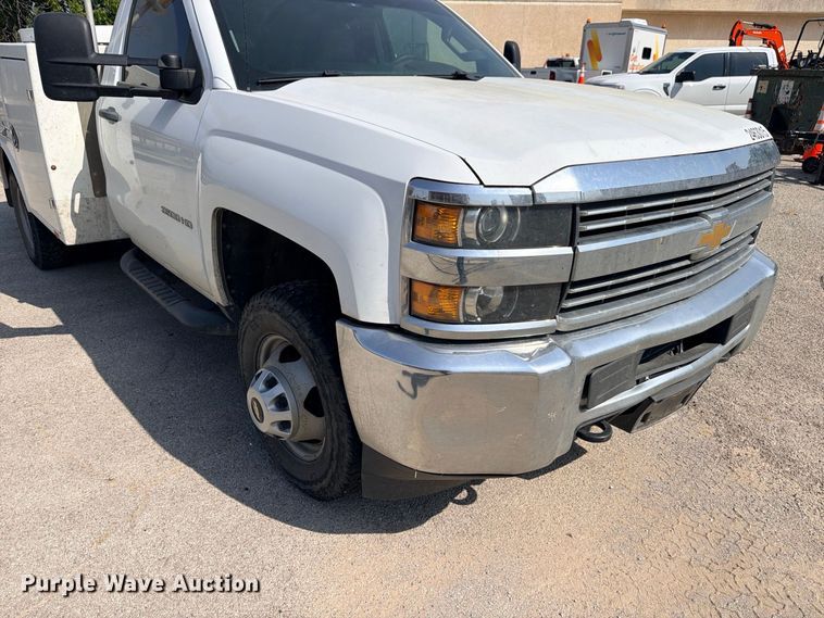 image for item FB8285 2016 Chevrolet Silverado 3500HD utility bed pickup truck